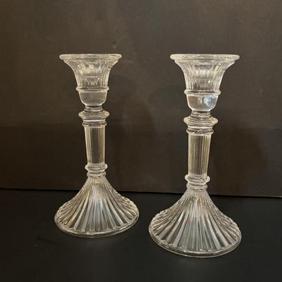 LOT 96: Collection of Uniqueness & Elegance Crystal: MCM Aqua Color Ribbed Textured Bowl w/Lid, Candle Sticks, Patterned Bowl