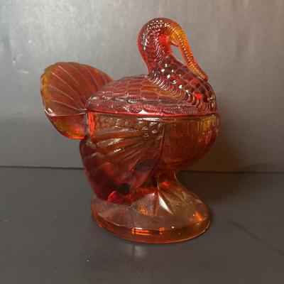 LOT 97: Vintage Amberia Lidded Turkey Dish & Hen on a Nest