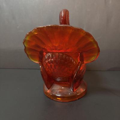 LOT 97: Vintage Amberia Lidded Turkey Dish & Hen on a Nest