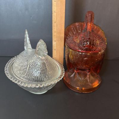 LOT 97: Vintage Amberia Lidded Turkey Dish & Hen on a Nest