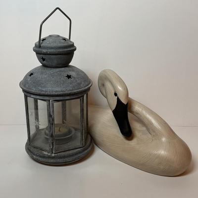 LOT 99: MCM Studio Art Glass Spaghetti String Green Artisan Vase, Wooden Resting Swan 1986 The Boyds Collection & Votive Candle Lantern
