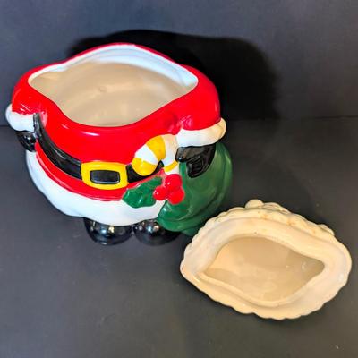 LOT 112: Unmarked Ceramic Santa Cookie Jar