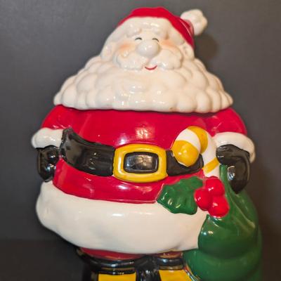 LOT 112: Unmarked Ceramic Santa Cookie Jar