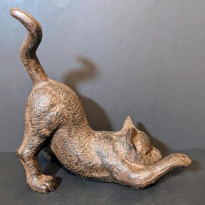 LOT 113: Heavy Cast Metal Stretching Cat Doorstop