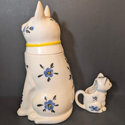 LOT 118: Neiman-Marcaus Blue Floral Cat Cookie Jar and Kitten Creamer
