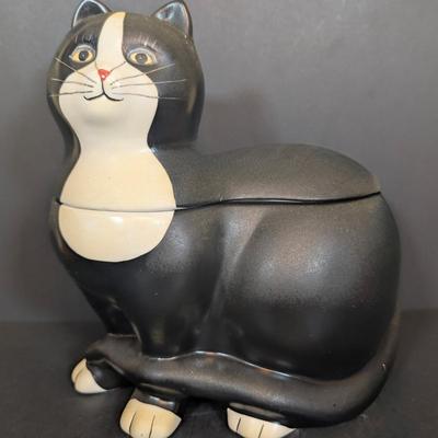LOT 120: Sakura Warren Kimble Black & White Tuxedo Cat Cookie Jar