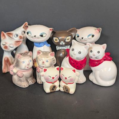 LOT 127:Holt Howard, Cute Kitten Collection of Salt and Pepper Shakers