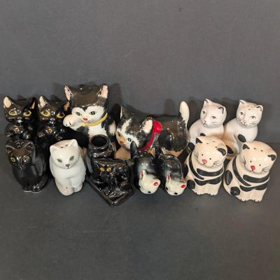 LOT 127F: Large Vintage/Antique Collection Of Black/Black & White Cat Salt & Pepper Shakers, Shows Appropriate Age Wear