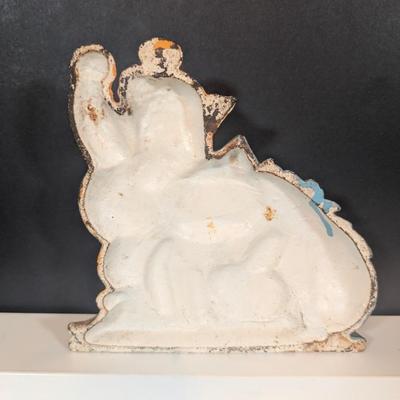 LOT 131K: Vintage Cast Iron Kittens at Play Doorstop