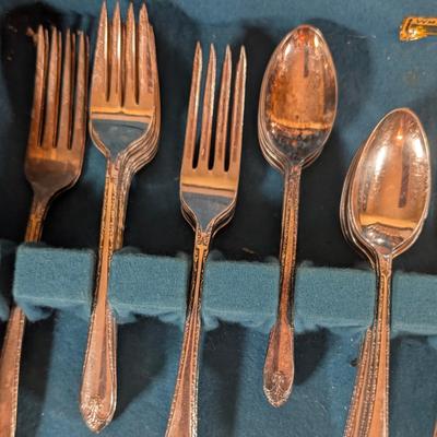LOT 132: WM Rogers & Sons Silver Plated Flatware in Wooden Case