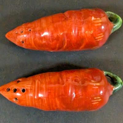 LOT 133: Vintage Hazel Atlas Strawberry & Apple Shaped Lidded Jam Jars, Rare MC Turnip Salt & Pepper Shakers, Plus Corn &...