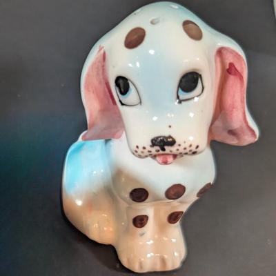 LOT 134: Vintage Made in Japan Bulldog Ashtrays/Trinket Dishes, Spotted Dog Salt/Pepper Shakers and Scottie Doa Salt/Pepper Shakers