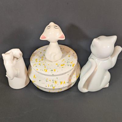 LOT 135: Vintage Enesco Poodle Dog & Butterfly Salt/Pepper, Creamer/Sugar Set,