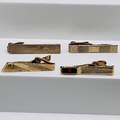 LOT 164: Large Assortment of Vintage Tie Bars and a Seiko Watch