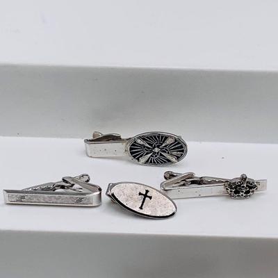 LOT 164: Large Assortment of Vintage Tie Bars and a Seiko Watch