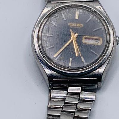 LOT 164: Large Assortment of Vintage Tie Bars and a Seiko Watch