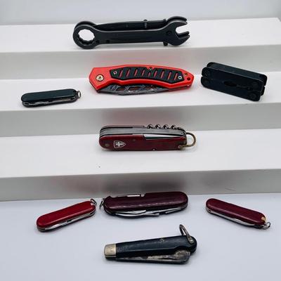 LOT 165: Collection of Folding Pocket Knifes by Frost, Wenger, and More