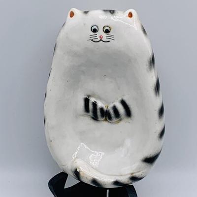 LOT 168: Adorable Lefton Kitty Cat Serving Set Including Two (2) Mugs, Salt and Pepper Shakers, Creamer and Sugar Bowl and Spoon Rest