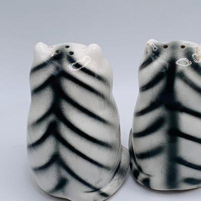 LOT 168: Adorable Lefton Kitty Cat Serving Set Including Two (2) Mugs, Salt and Pepper Shakers, Creamer and Sugar Bowl and Spoon Rest