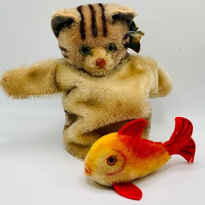 LOT 177: Vintage Steiff Cat Hand Puppet and Steiff Gold Fish Plush