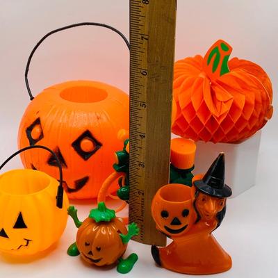 LOT 181: Vintage Halloween Decorations by Rosario, Beistle and More