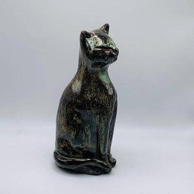 LOT 182: MCM Ceramic Pottery Fat Cat, Blue Mountain Style Ceramic Cat and More