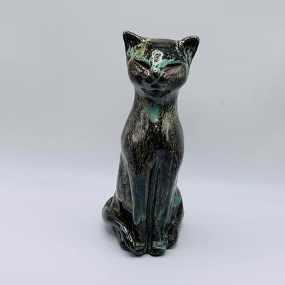 LOT 182: MCM Ceramic Pottery Fat Cat, Blue Mountain Style Ceramic Cat and More