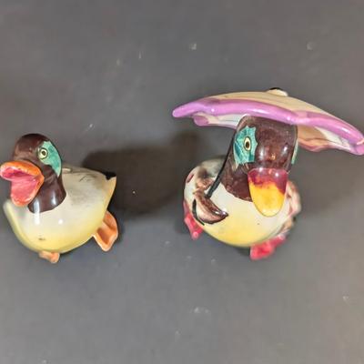 LOT 190: Chickens & Duck Salt/Pepper Shakers