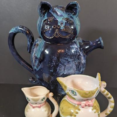 LOT 191: H. Berger Wien Ceramic Blue Cat Pitcher, Hand Painted Italian Kitty Pitcher and More