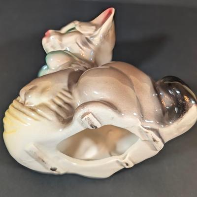 LOT 192: Vintage Doggie w/Mailbox Planter, Kitten w/Ball of Yarn Figure, and 2 Kitty Air Diffusers or Catus Planters