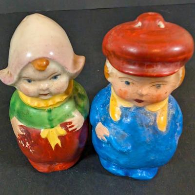 LOT 195: Collection of Salt/Pepper Shakers: Old and New