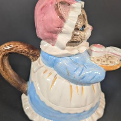 LOT 196: Cat Teapot & More Collection