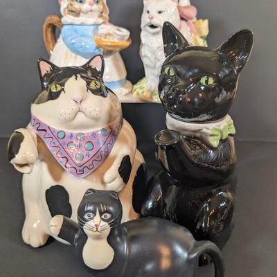LOT 196: Cat Teapot & More Collection