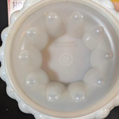 LOT 197: Cookie Cutters, Jello Molds, Covered Cake Dish