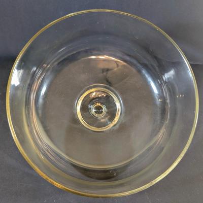LOT 197: Cookie Cutters, Jello Molds, Covered Cake Dish