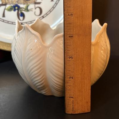 LOT 100: Unique Lenox "Plate" Wall Clock & Palmetto Bowl