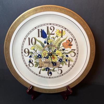 LOT 100: Unique Lenox "Plate" Wall Clock & Palmetto Bowl