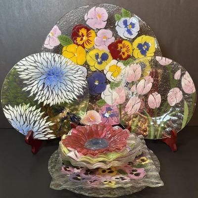 LOT 220: Fused Glass Plate Collection