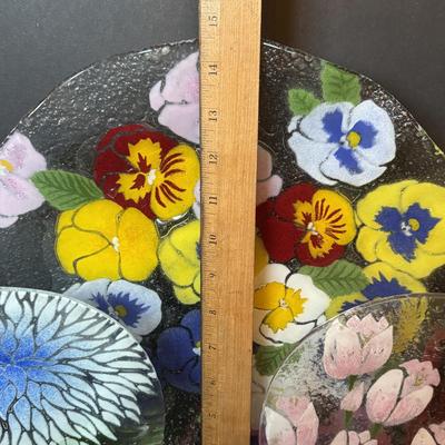 LOT 220: Fused Glass Plate Collection