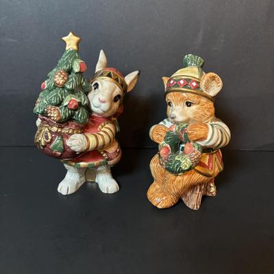 LOT 222: Holiday Collection: Lenox, Fitz & Floyd, Fused Glass, Yankee Candle