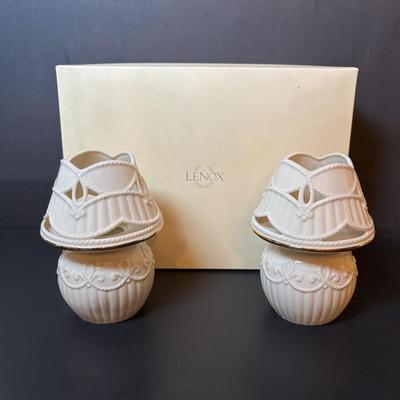 LOT 223: Lenox Accent Lamp, Carved Tea Light Lamps/Set of 2 and Pedestal Candy Bowl