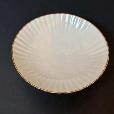 LOT 223: Lenox Accent Lamp, Carved Tea Light Lamps/Set of 2 and Pedestal Candy Bowl