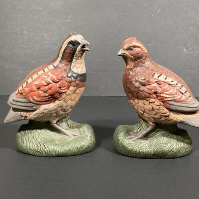 LOT 246: George Z. Lefton Montauk Lighthouse with Collection of Ceramic / Pottery Bird Figurines
