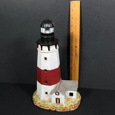 LOT 246: George Z. Lefton Montauk Lighthouse with Collection of Ceramic / Pottery Bird Figurines