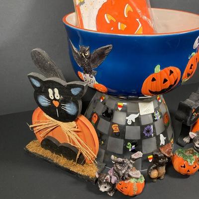LOT 247: Halloween Themed Collection - Lenox Glass Bowl, Sakura Bowl with Decorative Decor