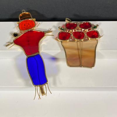 LOT 248: Thanksgiving / Autumn Holiday Themed Entertaining / Decorative Collection