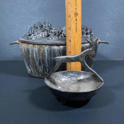 LOT 249: Vintage John Wright Cast Iron Lidded Oval Steamer Pot and Metal Deer Bowl