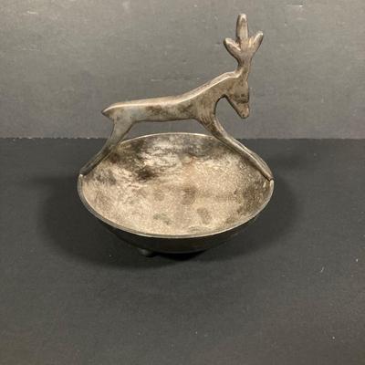 LOT 249: Vintage John Wright Cast Iron Lidded Oval Steamer Pot and Metal Deer Bowl