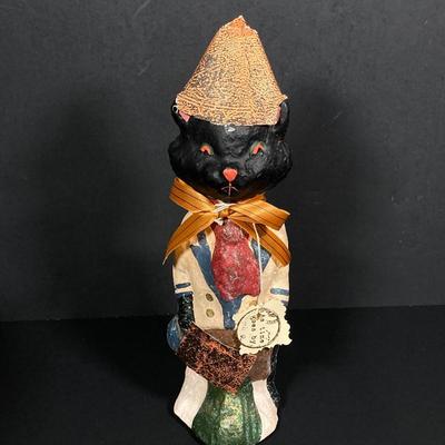 LOT 250: Black Cat Decorative Collection - Paintings and Figurines (Bobblehead and More)
