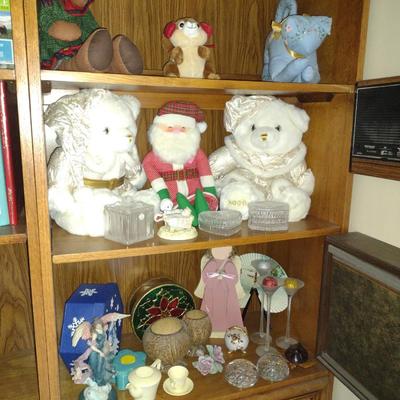 Assortment of Home Decor